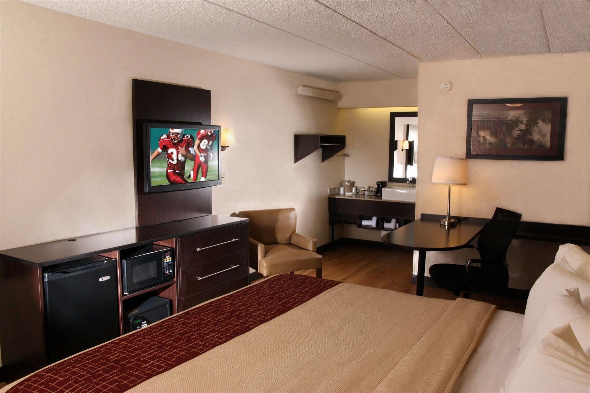 Red Roof Inn Plus+ Columbus-Ohio State University Osu Eksteriør billede